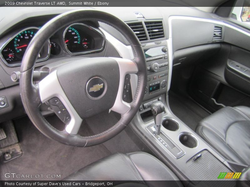 Summit White / Ebony 2009 Chevrolet Traverse LT AWD