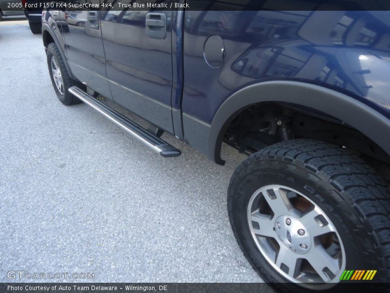 True Blue Metallic / Black 2005 Ford F150 FX4 SuperCrew 4x4