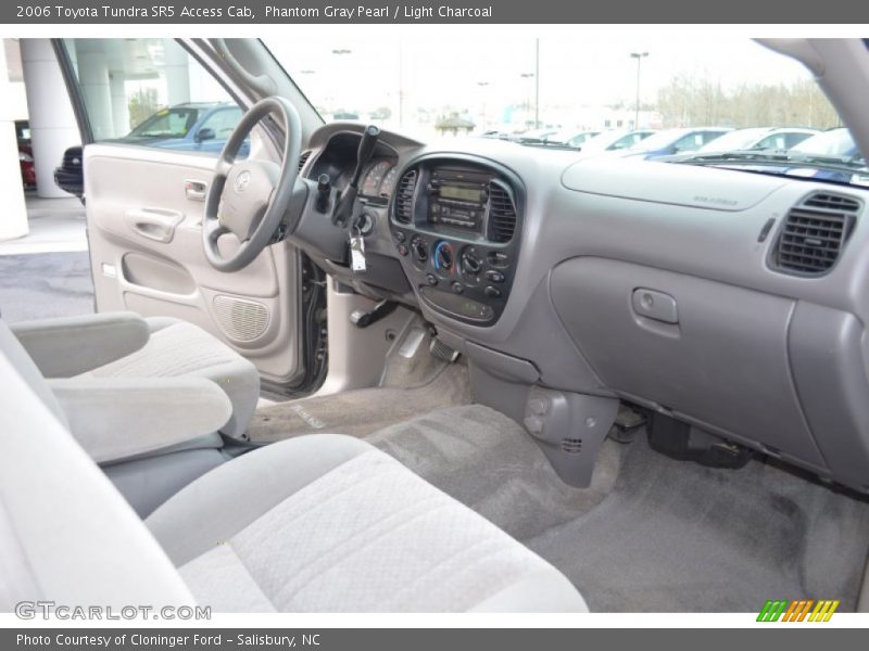 Dashboard of 2006 Tundra SR5 Access Cab