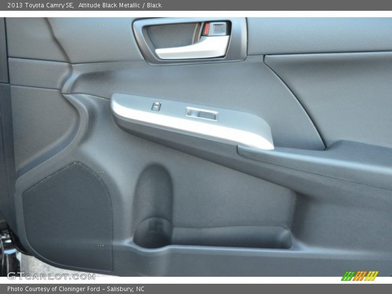 Attitude Black Metallic / Black 2013 Toyota Camry SE