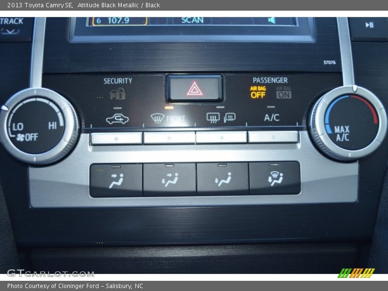 Controls of 2013 Camry SE
