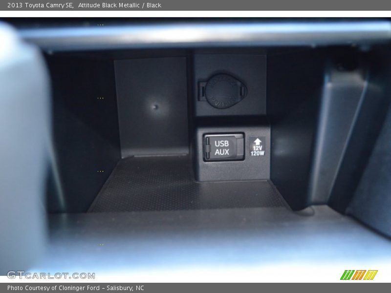 Attitude Black Metallic / Black 2013 Toyota Camry SE