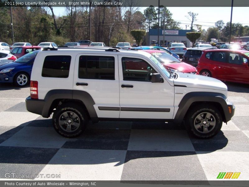 Bright White / Dark Slate Gray 2011 Jeep Liberty Renegade 4x4