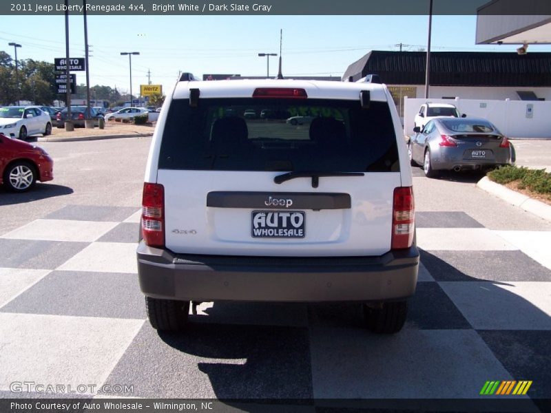 Bright White / Dark Slate Gray 2011 Jeep Liberty Renegade 4x4