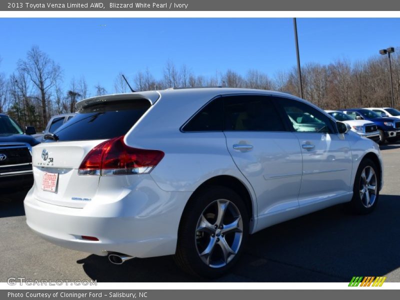 Blizzard White Pearl / Ivory 2013 Toyota Venza Limited AWD