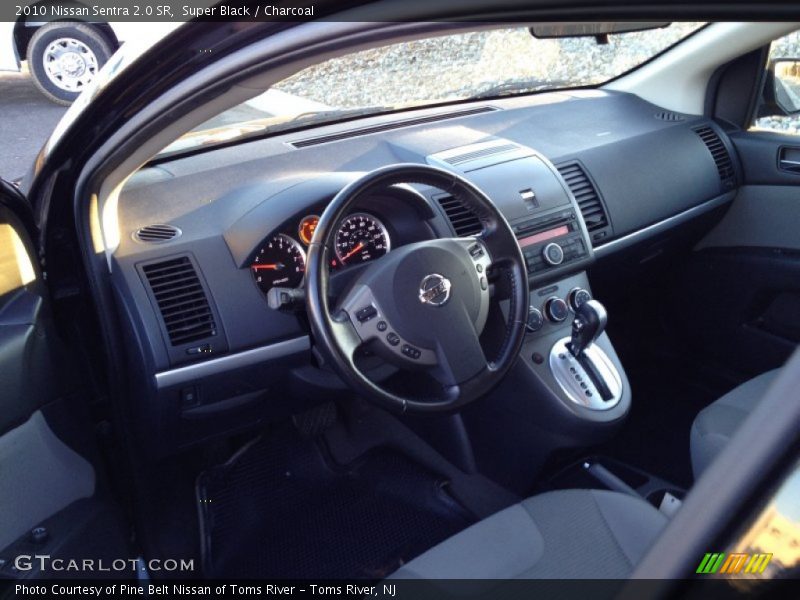 Super Black / Charcoal 2010 Nissan Sentra 2.0 SR