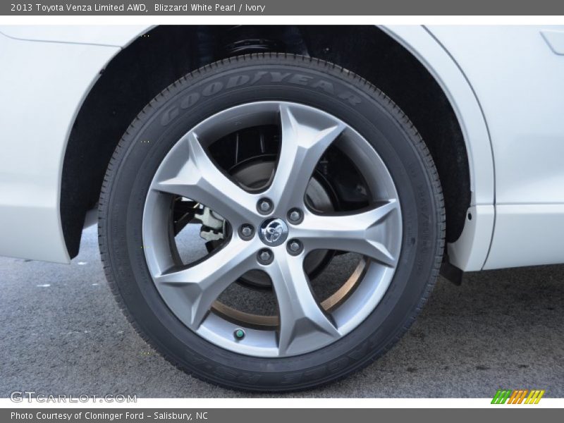  2013 Venza Limited AWD Wheel