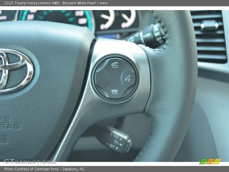 Controls of 2013 Venza Limited AWD