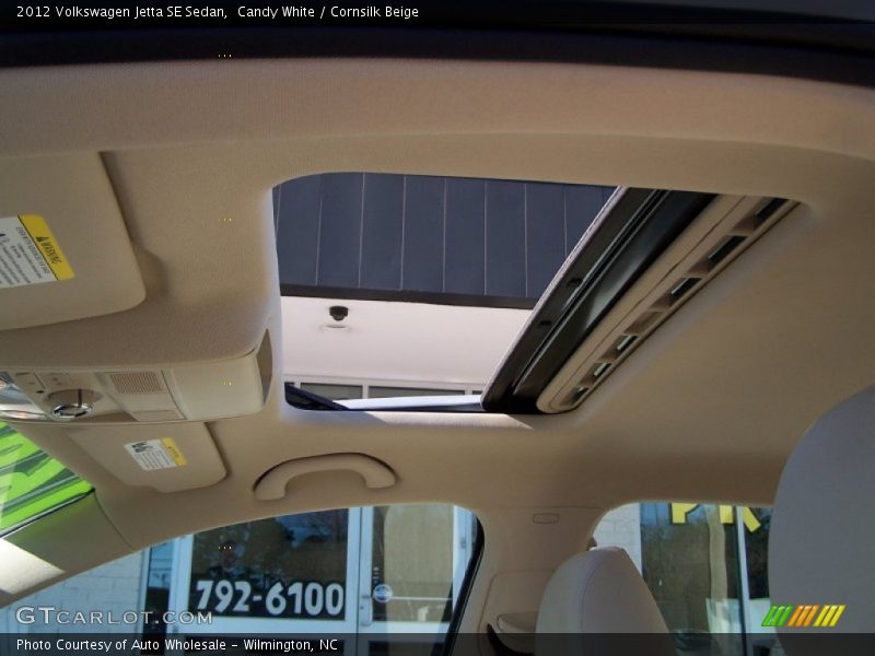 Candy White / Cornsilk Beige 2012 Volkswagen Jetta SE Sedan