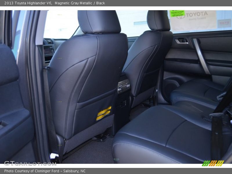 Magnetic Gray Metallic / Black 2013 Toyota Highlander V6