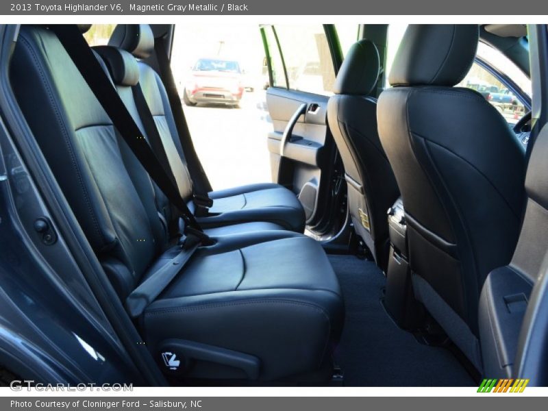 Magnetic Gray Metallic / Black 2013 Toyota Highlander V6