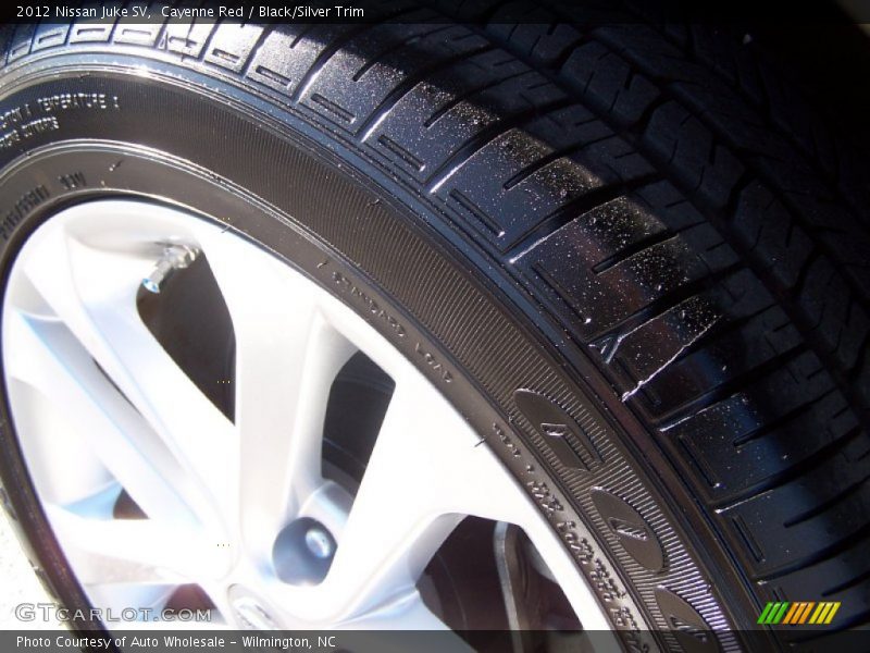 Cayenne Red / Black/Silver Trim 2012 Nissan Juke SV