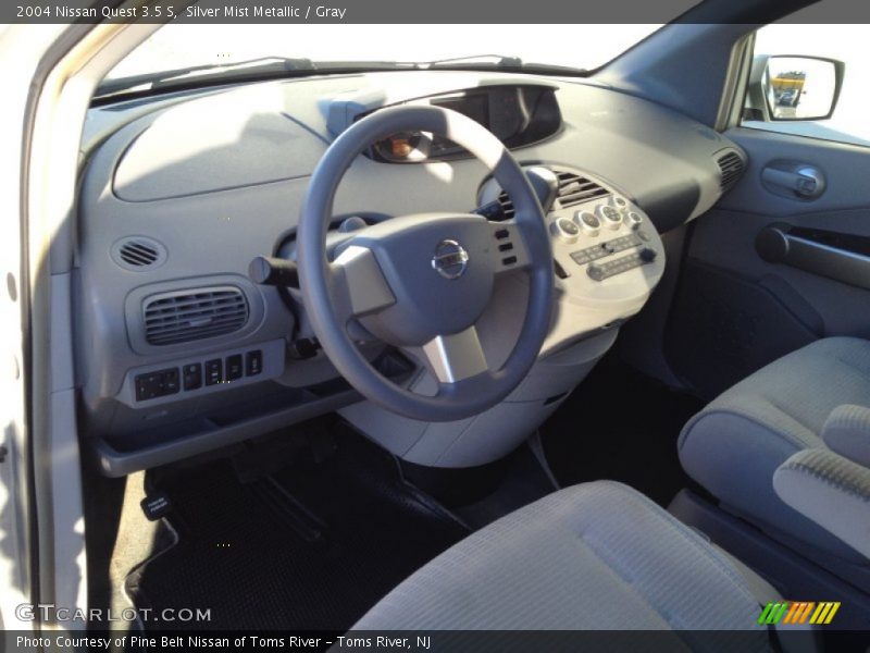 Gray Interior - 2004 Quest 3.5 S 