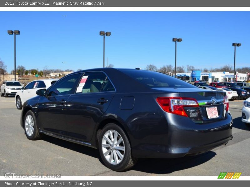 Magnetic Gray Metallic / Ash 2013 Toyota Camry XLE