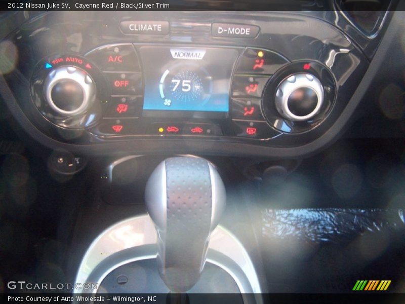 Cayenne Red / Black/Silver Trim 2012 Nissan Juke SV