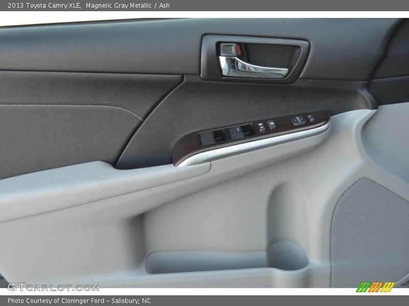Magnetic Gray Metallic / Ash 2013 Toyota Camry XLE