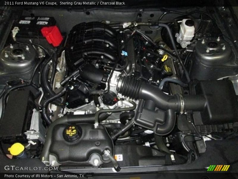 Sterling Gray Metallic / Charcoal Black 2011 Ford Mustang V6 Coupe