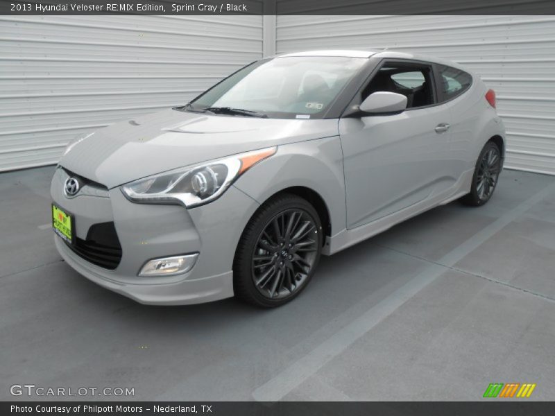 Front 3/4 View of 2013 Veloster RE:MIX Edition