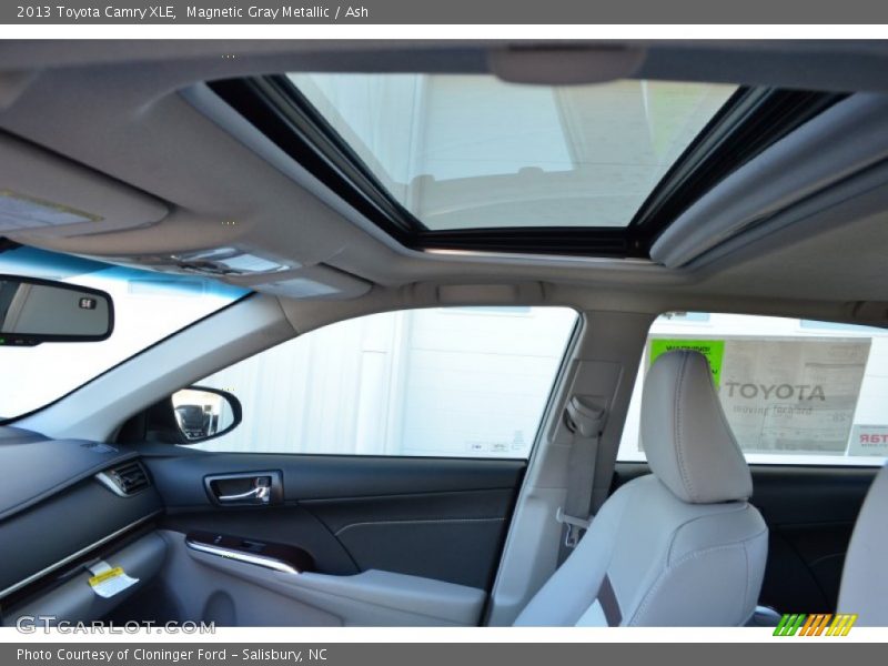 Magnetic Gray Metallic / Ash 2013 Toyota Camry XLE