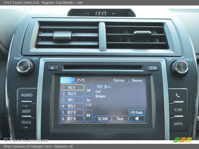 Magnetic Gray Metallic / Ash 2013 Toyota Camry XLE