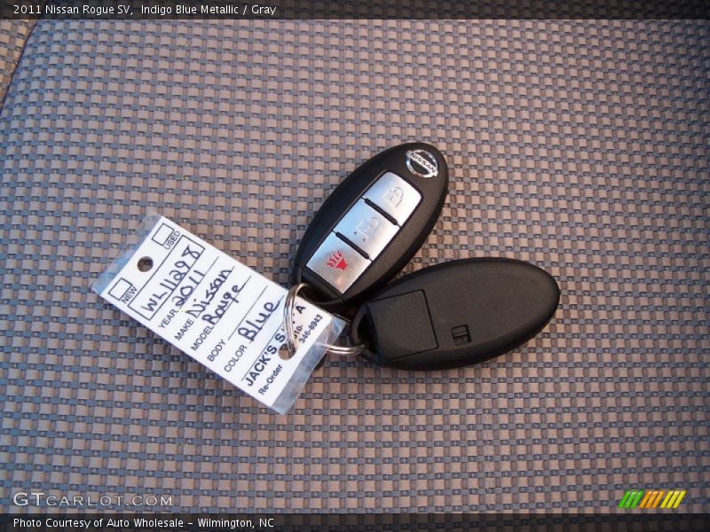 Keys of 2011 Rogue SV