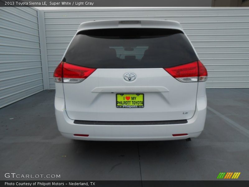 Super White / Light Gray 2013 Toyota Sienna LE