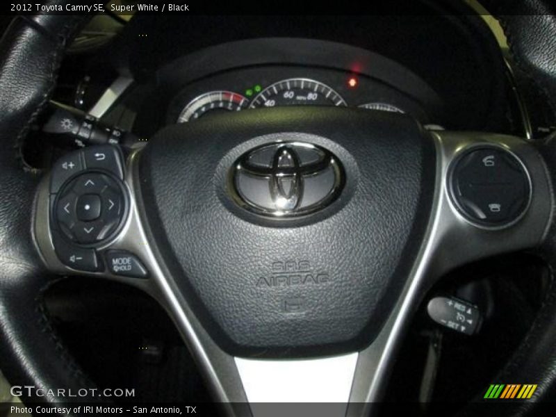 Super White / Black 2012 Toyota Camry SE