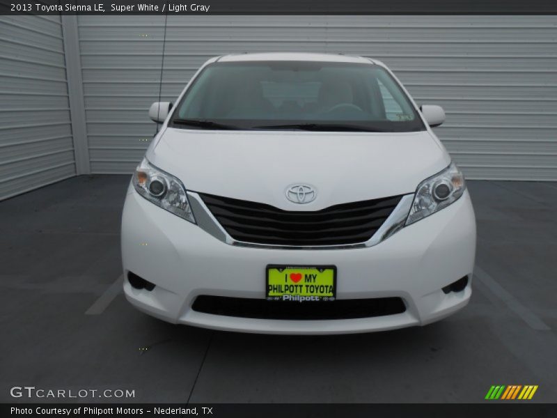 Super White / Light Gray 2013 Toyota Sienna LE