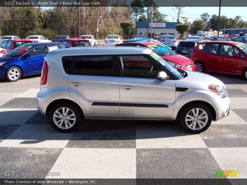 Bright Silver / Black Soul Logo Cloth 2012 Kia Soul +
