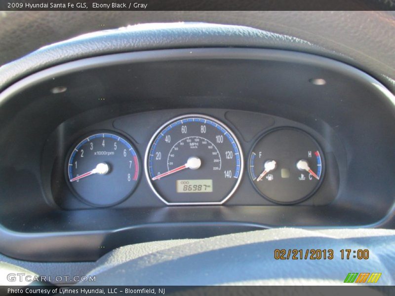 Ebony Black / Gray 2009 Hyundai Santa Fe GLS