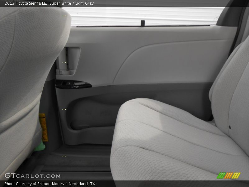 Super White / Light Gray 2013 Toyota Sienna LE
