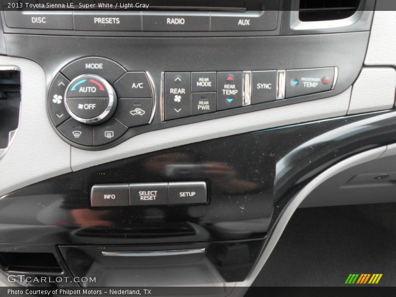 Controls of 2013 Sienna LE