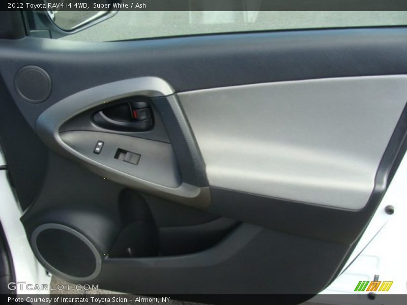 Super White / Ash 2012 Toyota RAV4 I4 4WD