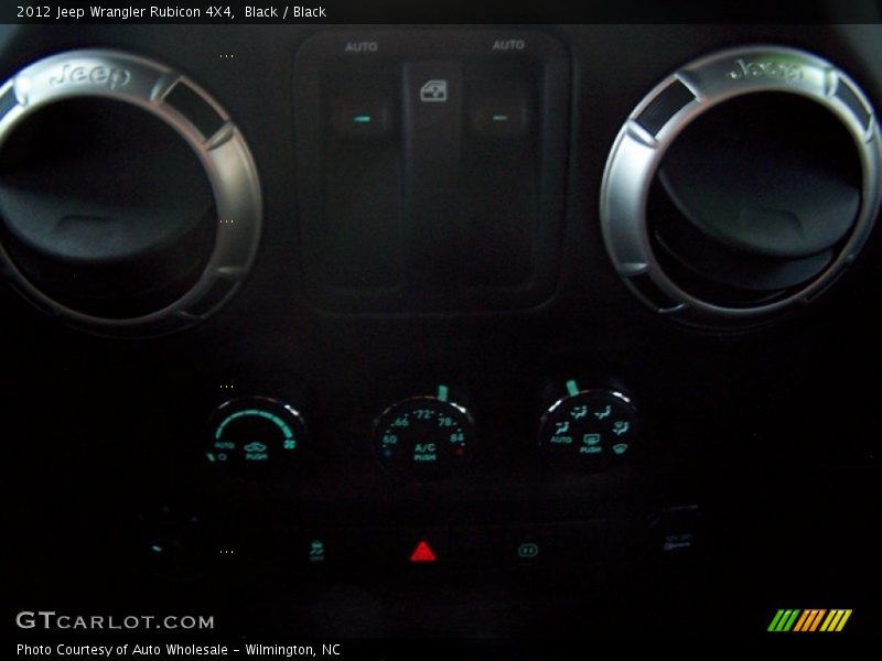 Black / Black 2012 Jeep Wrangler Rubicon 4X4