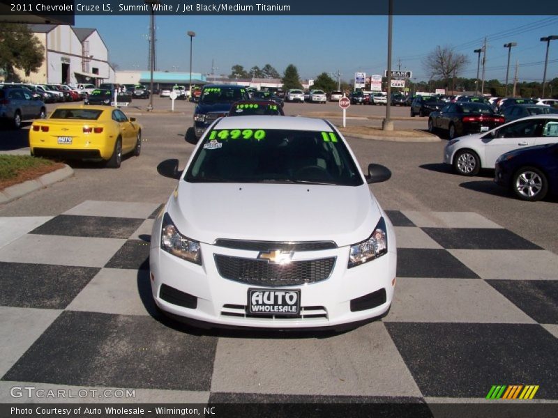 Summit White / Jet Black/Medium Titanium 2011 Chevrolet Cruze LS