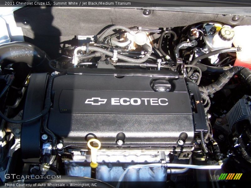 Summit White / Jet Black/Medium Titanium 2011 Chevrolet Cruze LS