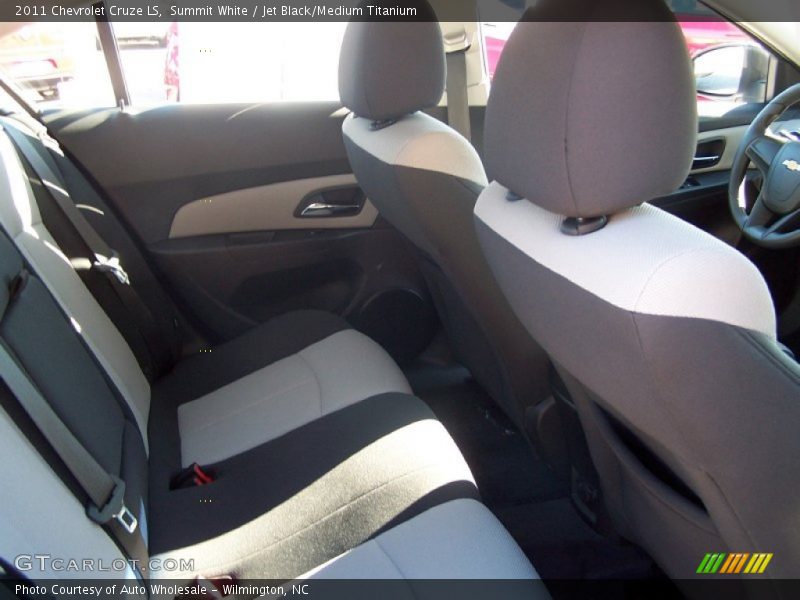 Summit White / Jet Black/Medium Titanium 2011 Chevrolet Cruze LS