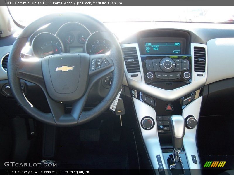 Summit White / Jet Black/Medium Titanium 2011 Chevrolet Cruze LS