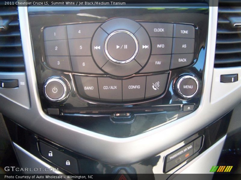 Summit White / Jet Black/Medium Titanium 2011 Chevrolet Cruze LS