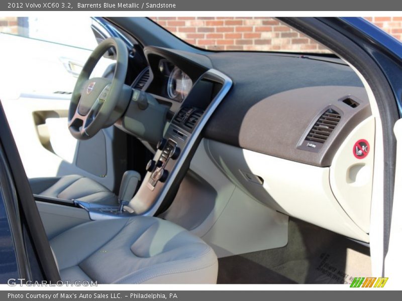Barrents Blue Metallic / Sandstone 2012 Volvo XC60 3.2