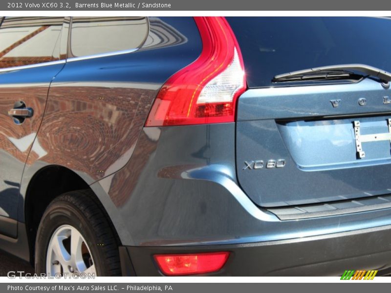 Barrents Blue Metallic / Sandstone 2012 Volvo XC60 3.2