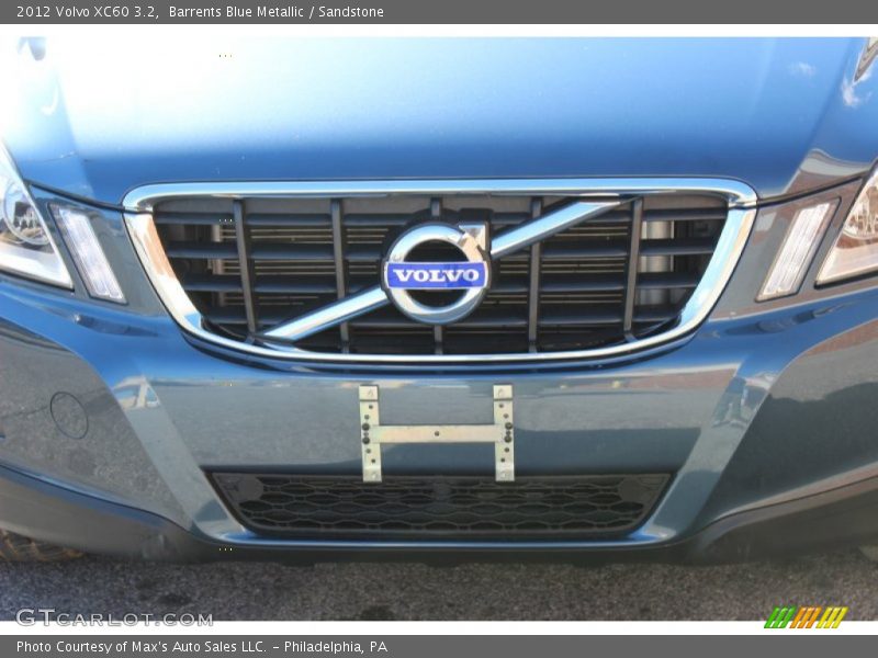 Barrents Blue Metallic / Sandstone 2012 Volvo XC60 3.2