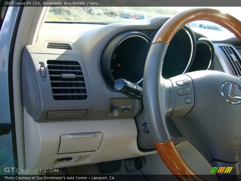 Breakwater Blue Metallic / Ivory 2005 Lexus RX 330