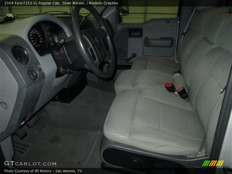 Silver Metallic / Medium Graphite 2004 Ford F150 XL Regular Cab