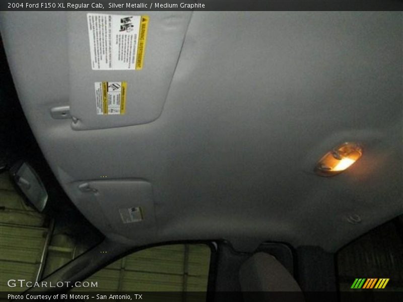 Silver Metallic / Medium Graphite 2004 Ford F150 XL Regular Cab