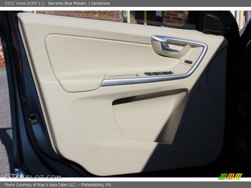 Barrents Blue Metallic / Sandstone 2012 Volvo XC60 3.2