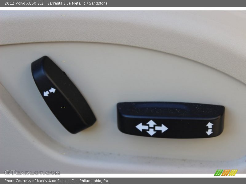 Barrents Blue Metallic / Sandstone 2012 Volvo XC60 3.2