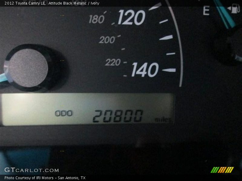 Attitude Black Metallic / Ivory 2012 Toyota Camry LE