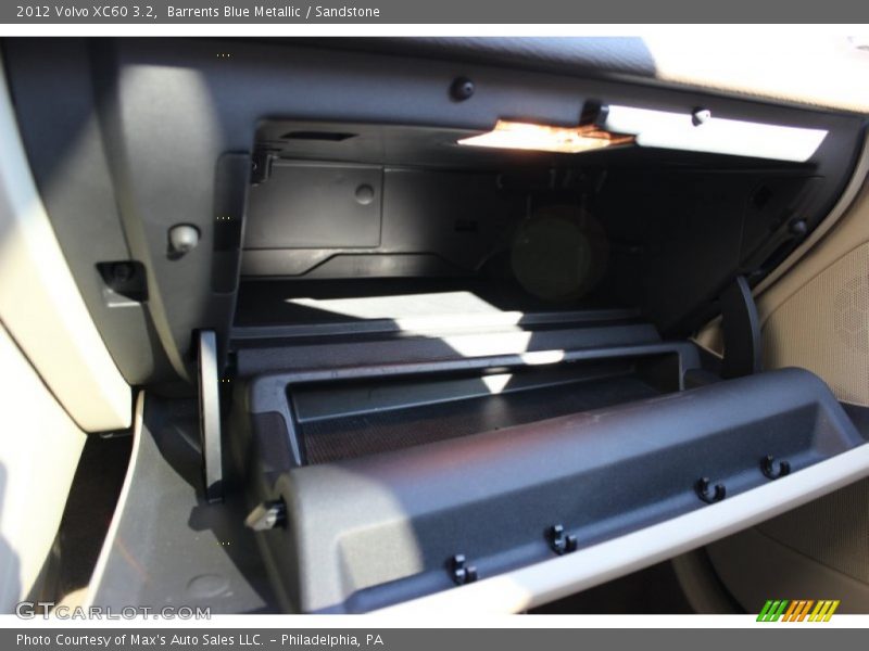 Barrents Blue Metallic / Sandstone 2012 Volvo XC60 3.2