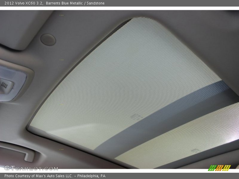 Barrents Blue Metallic / Sandstone 2012 Volvo XC60 3.2